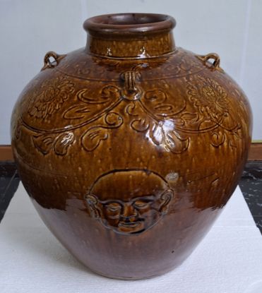 Gambar Guci Perdamaian