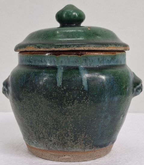 Gambar Small GJ Shiwan Emerald Green Glazed Jar with Lid