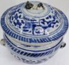 Gambar Blue and White Gamching with Dragon Design