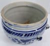 Gambar Blue and White Gamching with Dragon Design