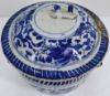 Gambar Blue and White Gamching with Dragon Design