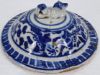 Gambar Blue and White Gamching with Dragon Design