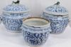 Gambar Blue and White Gamching with Sweatpea Design