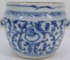 Gambar Blue and White Gamching with Sweatpea Design