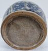 Gambar Jar Biru Putih dengan Motif Rusa